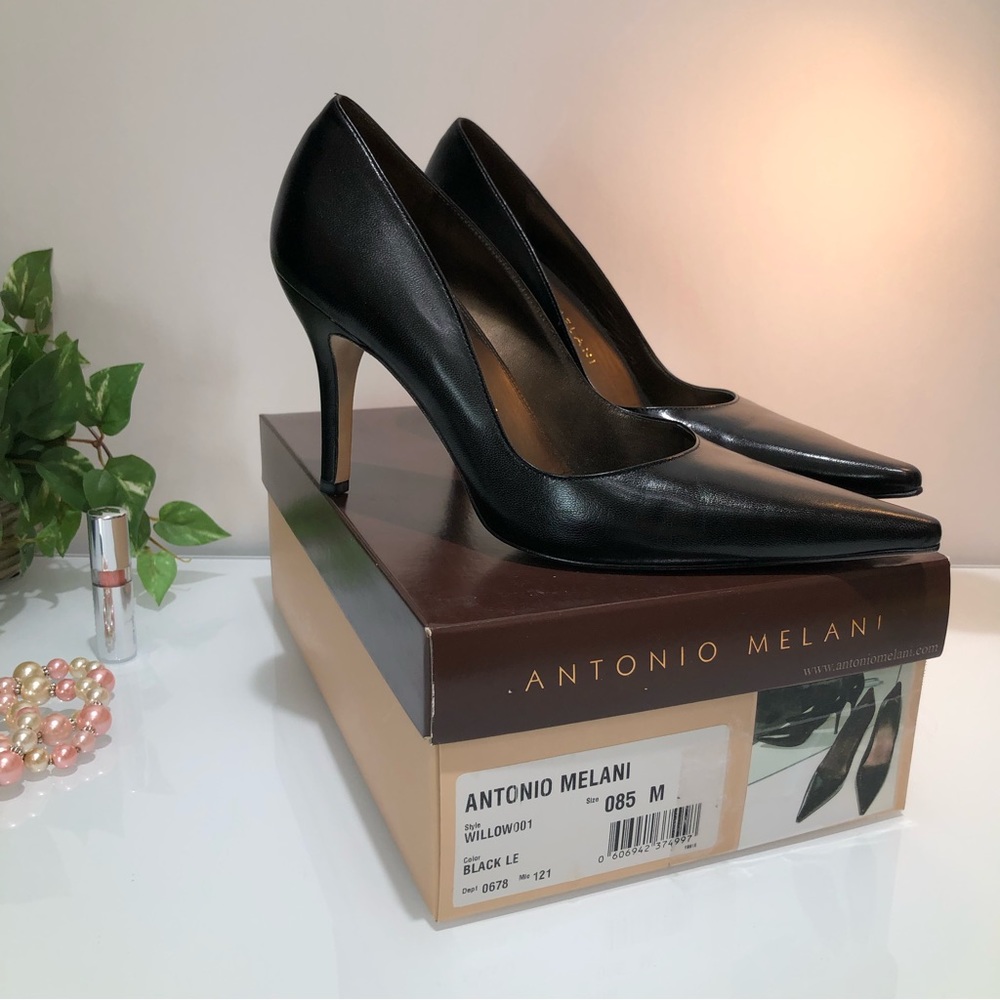 Gianni Bini Leather Black Heels - Picture 11 of 16